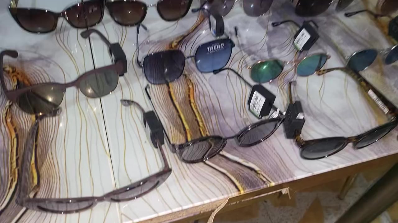 نظارت ماركت UV400 الماني نسائي رجالي عدد ٢٠٠ قطعه جملة فقط واحد على ٣٠٠٠ شلع فقط جملة.  اسعارهم على موقع كلو بدولار ماركات عالمية


**إذا كنت صاحب هذا الإعلان وتريد حذفه لأي سبب، رجاءا أرسل رسالة إلى الدعم الفني**