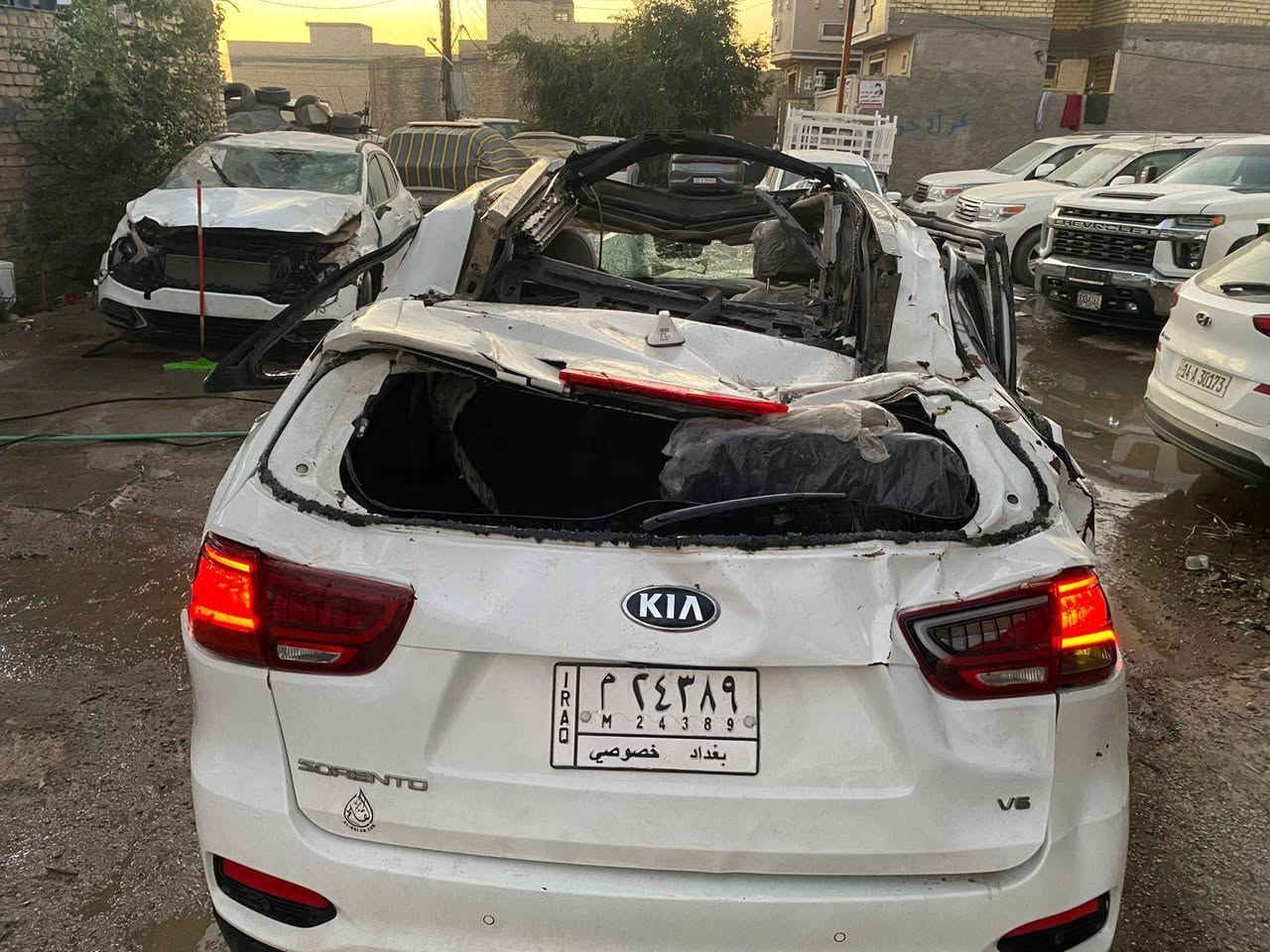 سلام عليكم خوان للبيع كيه سورنتو 2019 رقم بغداد تحويل مباشر السياره سابقآ مكفوله وحالين متضرره وبيع على وضعها السياره شغاله وتمشي مكينه وكير كفاله السياره فول مواصفات 1/1 العنوان بغداد حي النصر رقم الهاتف ***********
