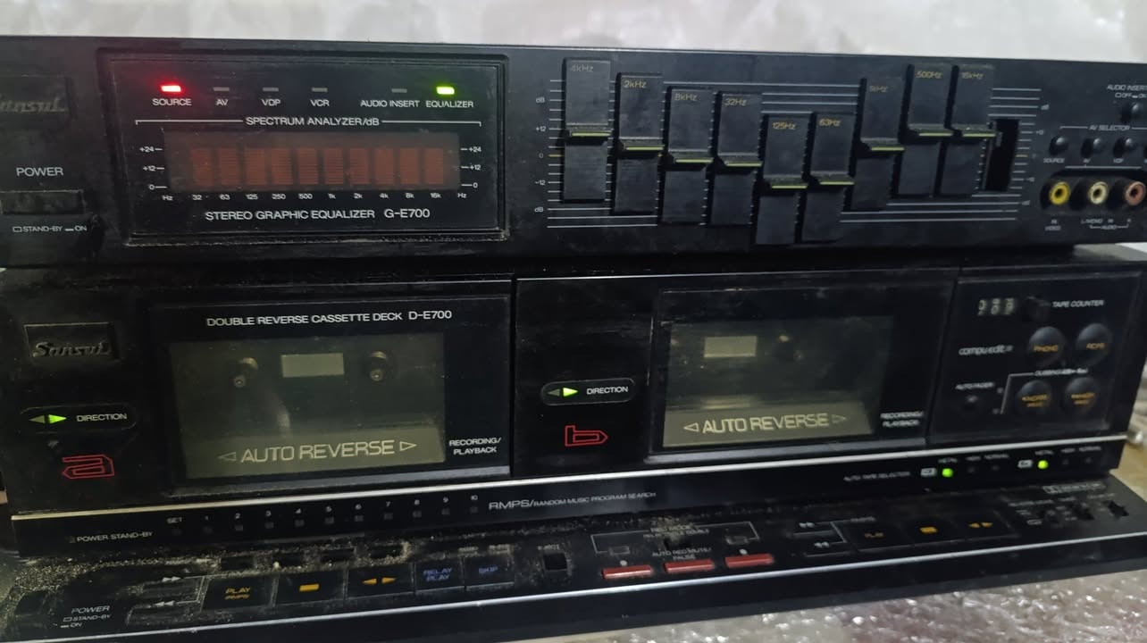 السلام عليكم قطعتين سانسوي مسجل وكلايزر شغالات مسجل شغال تفاصيل بالفديو بدون امبي فاير كهرباء 110 سعرهن 45 الف موجود خاص


**إذا كنت صاحب هذا الإعلان وتريد حذفه لأي سبب، رجاءا أرسل رسالة إلى الدعم الفني**