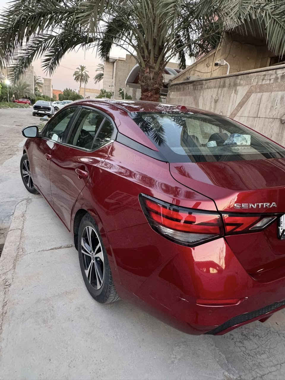 السلام عليكم ..
Nissan sentra sv 2021 للبيع
مواصفات: 
رادار امامي 
حساسات امامية وخلفية وبلمري 
كاميرا خلفية ، ،تشغيل عن بعد ، باقي المواصفات معروفة 
ضرر السيارة دعامية واصبعين من البنيد فقط كما موضح بلصور السيارة بدون صبغ 
مكان السيارة بغداد
السعر: 140$ 
 للتواصل : ***********
