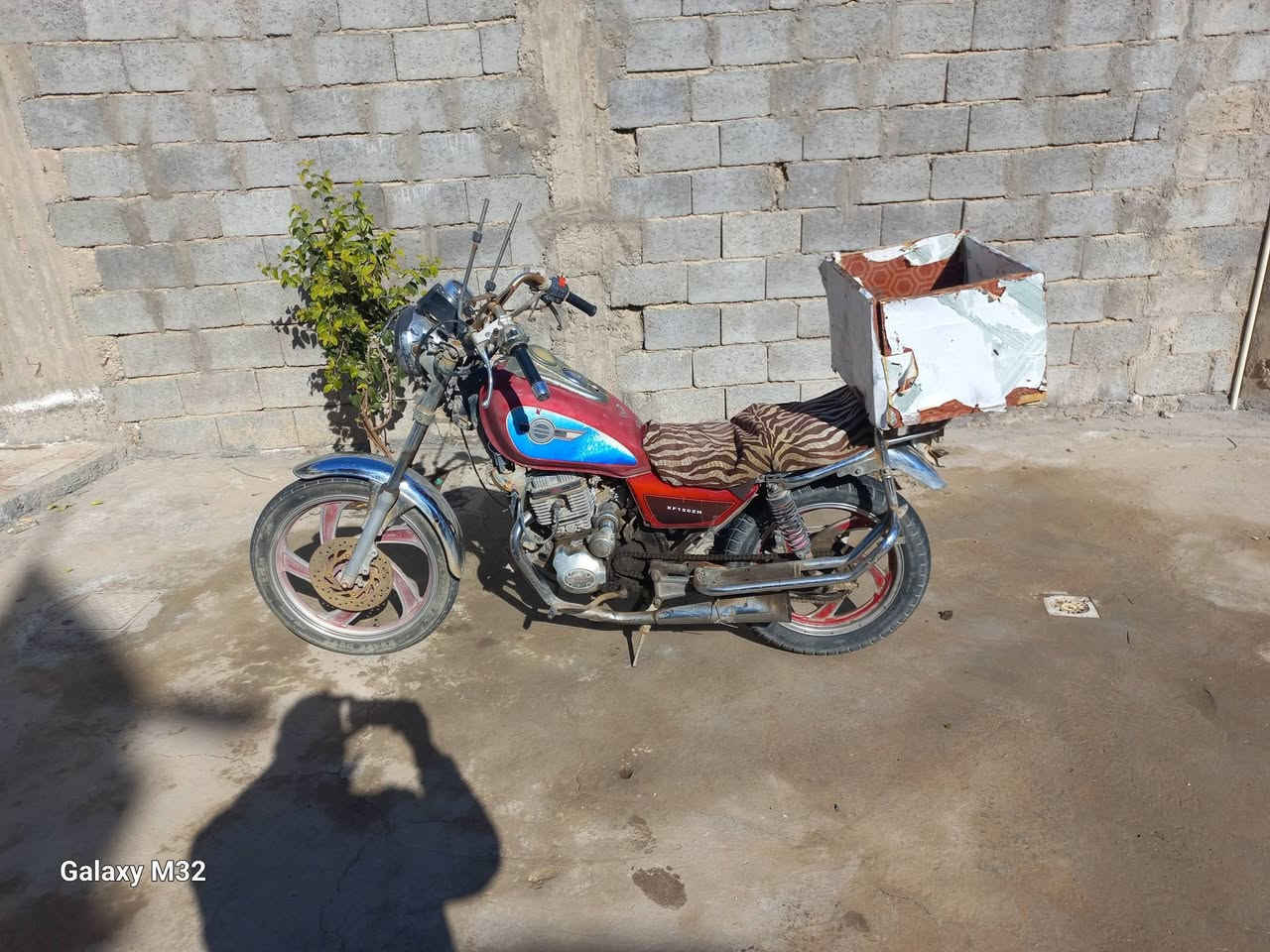 ٢٠١٢ اوراق اصولي ٢٥٠ وبيه مجال  المكان حله  ٠٧٧٠ ٦١٣٩٢٦٧
