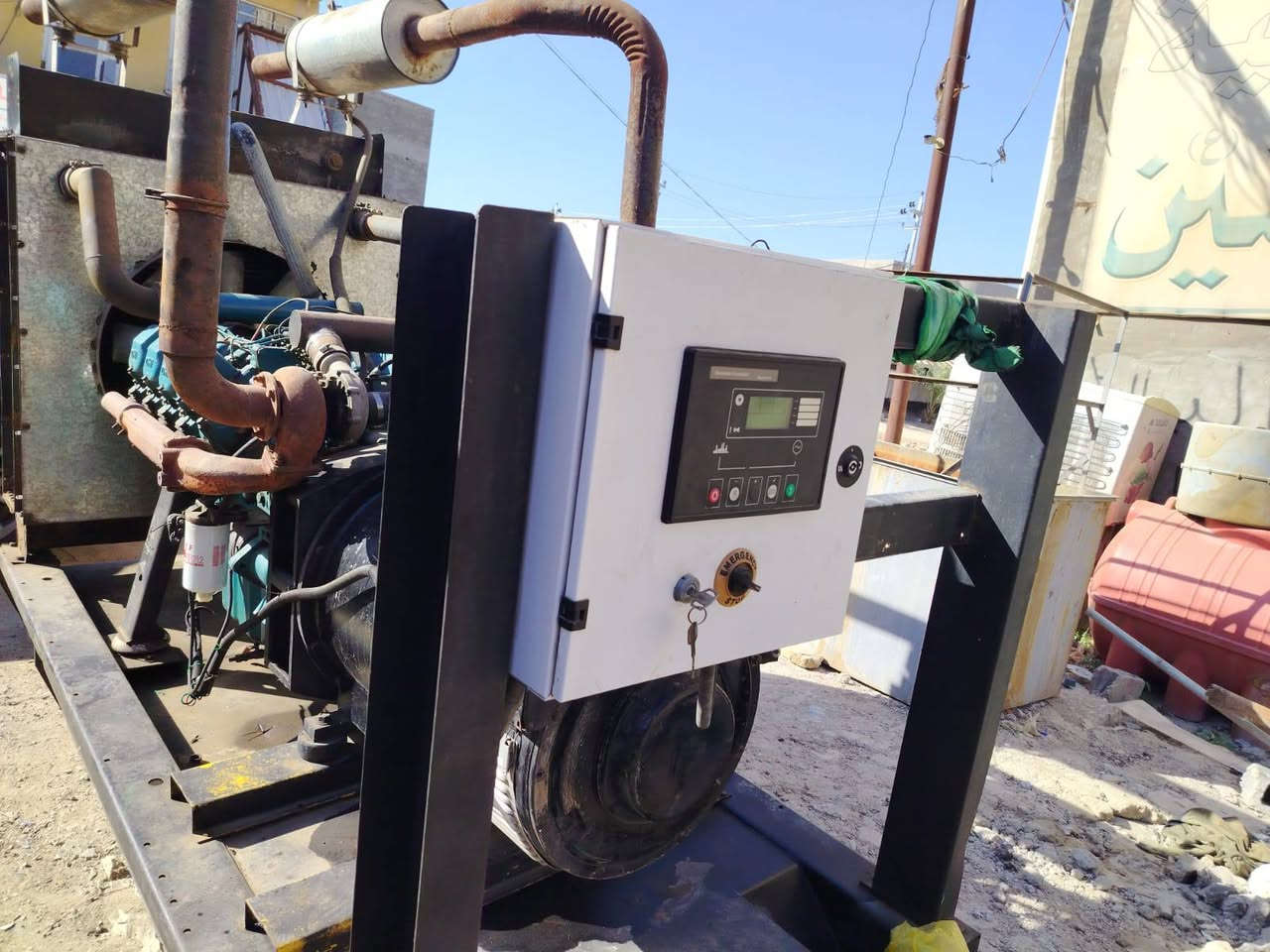 السلام عليكم
متاح دايو 8 مكينه استندر توليد 300 kv بلادي
 سعرها مناسب 
كربلاء طوريج ***********
