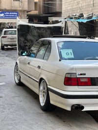 بي إم دبليو ١٩٩٣ • مكينة ٥٢٠ • جير عادي