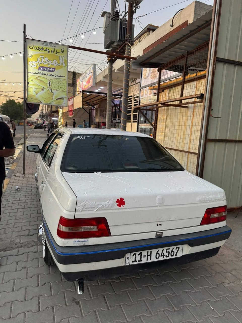 السلام عليكم من رخصت مدير الكروب بيجو جي اكس 405 كير ومكينه فرنسي جدد تبريد ثلج تخم تاير وياله جدد صدر امامي وخلفي نضيف باتري جديد كهربائات كله شغاله السياره دواير الخلفيه مصلحه وخشم الجاملغ تلث اصابع فقط دوشمه رقم بغداد دولي هزه جديده ابيع بعقد مروري عنوان الحسينيه مال راجديه غير متواجد على فيس السعر 41بيهه مجال بصيط ***********
