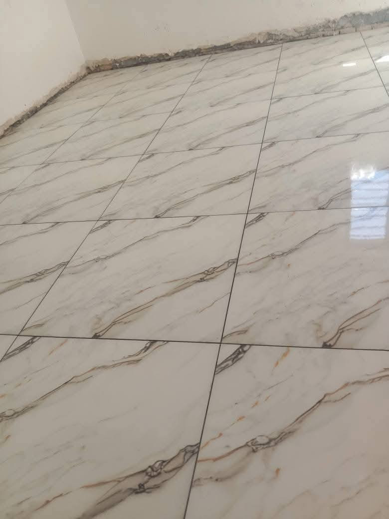 خلفه سيراميك درجه أولي متفرغ بل الاعظميه لتواصل بي وتس
***********
