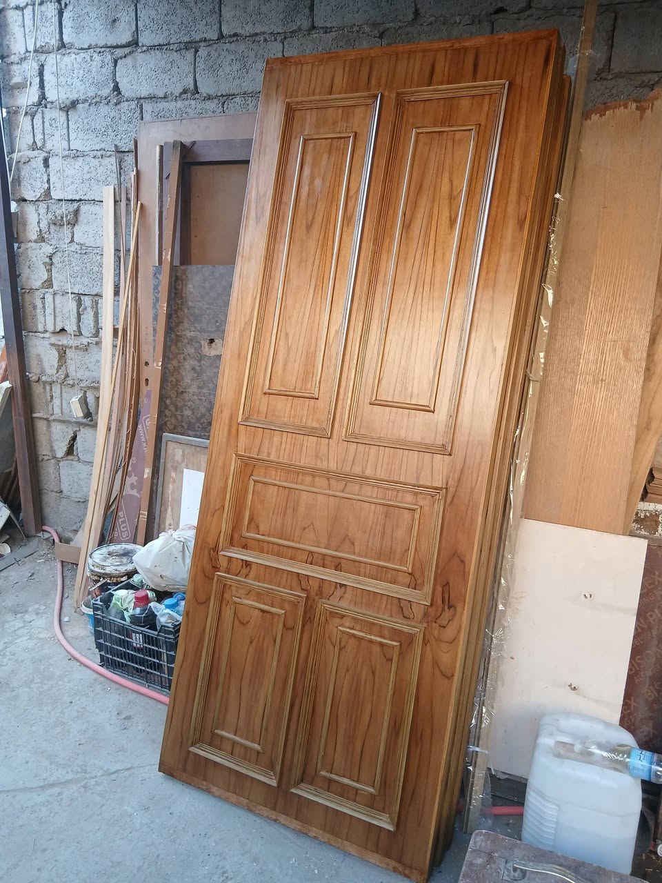 السلام عليكم نجاره ابو يوسف العامري للابواب العراقيه بوكان وبغداد شغل درجه اولى رقم التليفون***********
