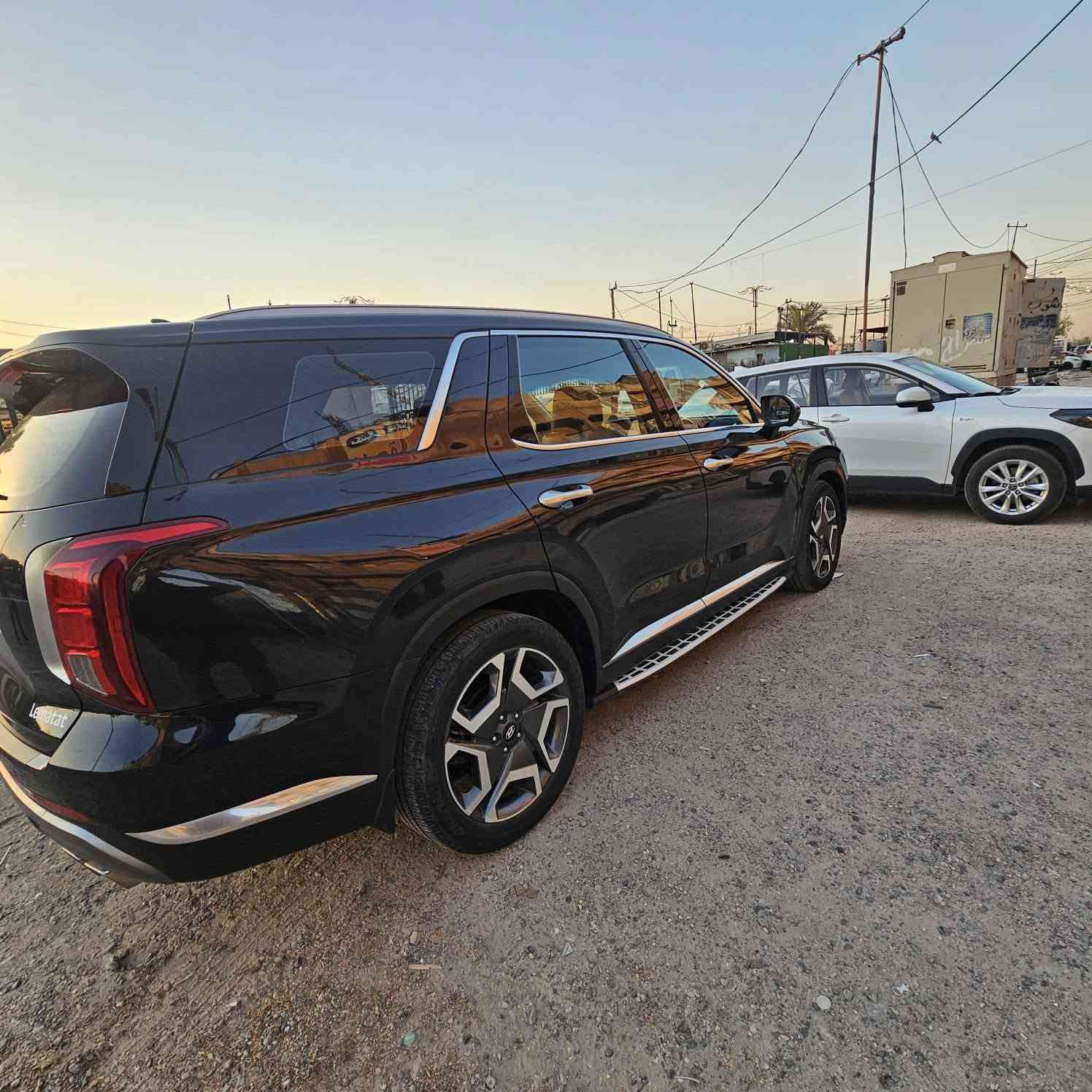 🔥 للبيع Hyundai Palisade Limited 2023 🔥

✅ اللون: أسود
✅ الممشى: 49,000 كم فقط
✅ وارد أمريكي
✅ فئة Limited كاملة المواصفات

▪️ 5 كاميرات
▪️ حساسات أمامية وخلفية 
▪️ سقف بانوراما مزدوج (فتحتين)
▪️ تبريد وتدفئة للكشنات الأمامية والخلفية
▪️ داخل جلد
▪️ باقي المواصفات معروفه

💰 السعر المطلوب: 25,000 دولار

📍 بغداد - مدينة الصدر

📞 للاستفسار:
***********

📌 ملاحظة: صور الحادث والسونار مرفقة ضمن المنشور
