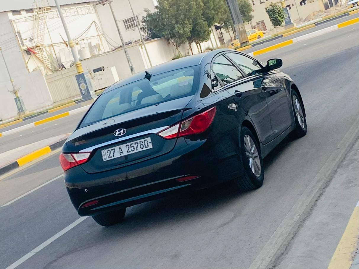 السلام عليكم للبيع هونداي سوناتا مديل 2013 وارد امريكي بيه جاملغ امامي وبنيد تبديل بدون دوخل وبيه دور خلفي صبغ فقط والباقي مكفول كله ليبل وحد موصفات تحكم دخل بيجي كشنات هيترات +كهرباي مكينه 2400 بسمي سنويه ما نافذه هزه جديده السيارة جديده حيل وجاهزه واي نقص مابيه كير مكينه مكفولات حداديه تخم تاير تدفه تبريد ثلج السعر 98 لاستفسار اكثر لاتصال على الرقم *********** مكان السيارة كربلاء مكلف بل نشر
