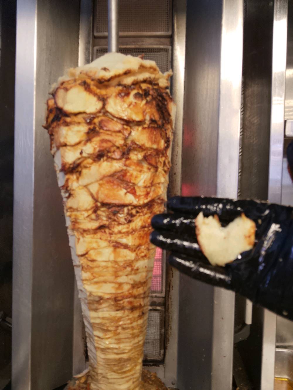 خلفه كص لحم +دجاج  متواجذ ب بغداد وكاعد ادور ع شغل 