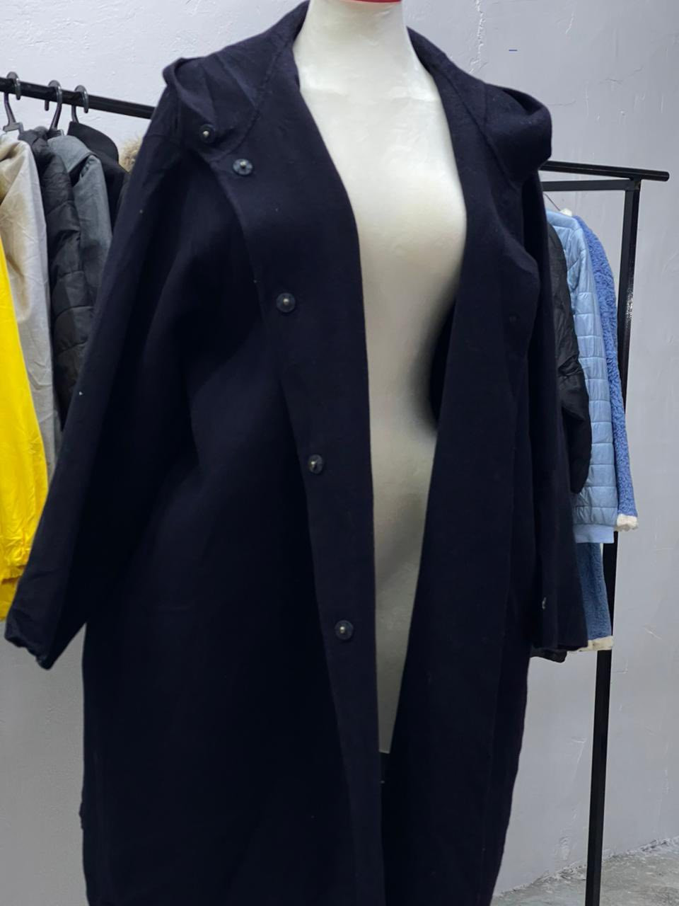 كوتات وقماصل باله تصفية مولات اوربيه نضافه 90‎%‎  ب3 الاف بسس😍👌
عنوان المحل شهداء/بداية شارع الاطلال
يوجد توصيل داخل الكوت وكل 5 قطع توصيل مجاني 
***********
