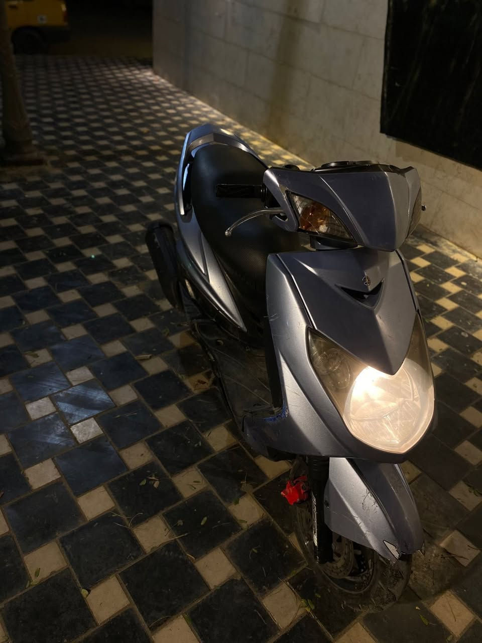 سلام عليكم سكنس فحل كابريتر دراجه بلاديه مكينه مال رمبه كهربائيات كامله نكره سلف كل وقت دراجه مابيهه اي نقص فقط ترايش و كسر بسيط باللحيه سعر 625 بيهه مجال مكان بغداد اعضميه ***********
