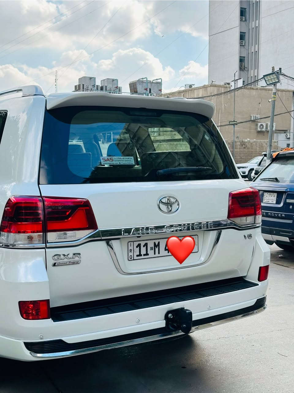 سلام عليكم لاندكروز كراند تورنك موديل 2021 سياره جديده جدا بيه صبغ 3 قطع بدون حادث فقط صبغ سياره كل نقص مابيه فول مواصفات للخير بصمه تشغيل بصمه ابواب صندوق كهرباء تحكم ستيرن جهتين تبريد 3 قطع شاشه كامره حساسات تشغيل عن بعد مري شفط فتحه سقف كشنات جلد كشنات كهرباء كيجات لكزز وبعد بيه مواصفات ماشيه قليل 110 الف سياره رقمه بغداد دولي مكاني بغداد معروضه480 وبيه مجال وسعره مناسب جدا بلنسبه الخواته  رقم الهاتف ***********
