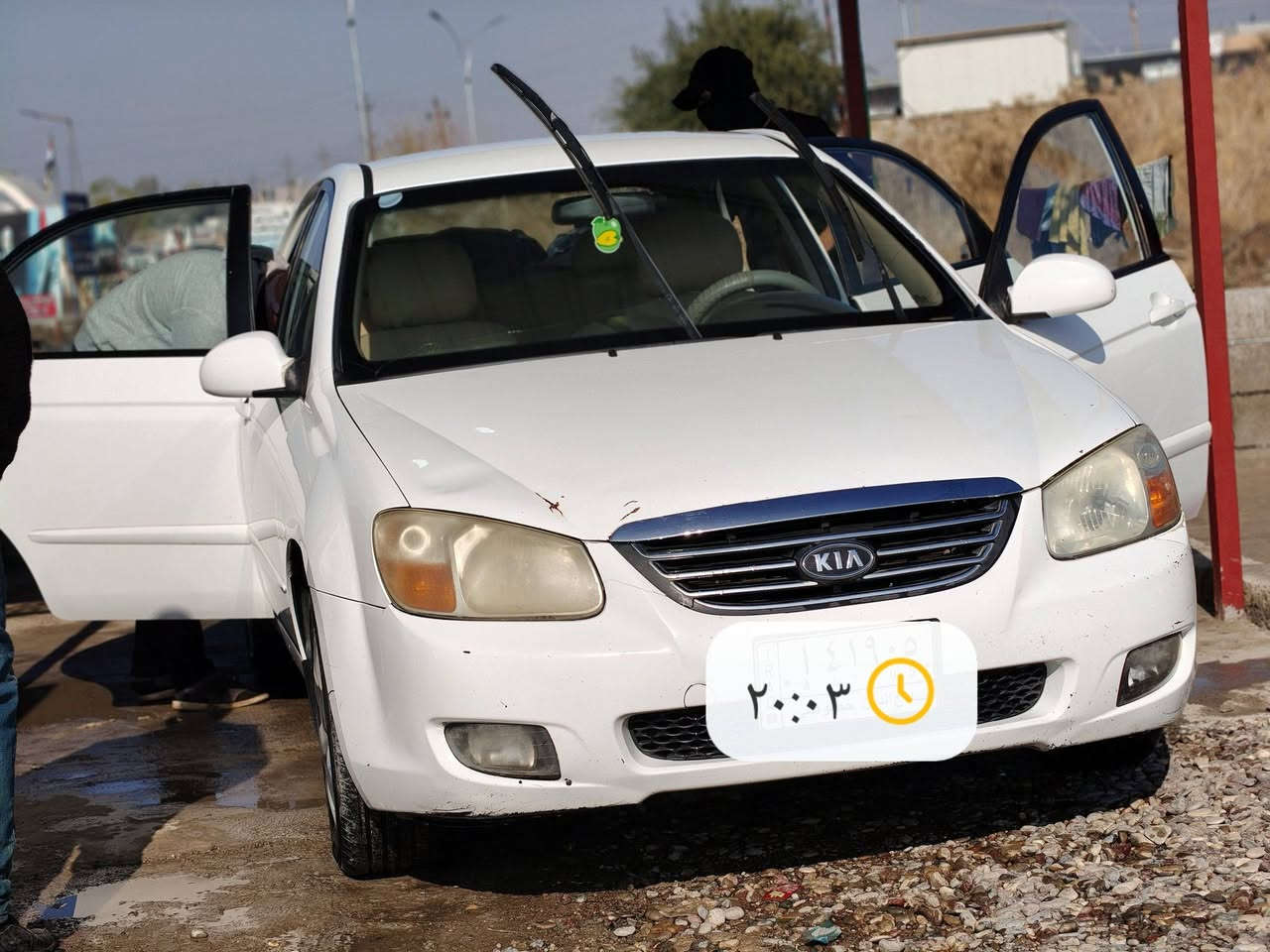 السلام عليكم سيارة نوع سبكترا موديل 2008 امريكي بدون ضرر (كلين) ماعدا ملاحظات بسيطة  محرك 20 گير عادي رقم صلاح الدين بأسمي تحويل ثاني يوم السعر اتصل وادللل
رقم ***********
