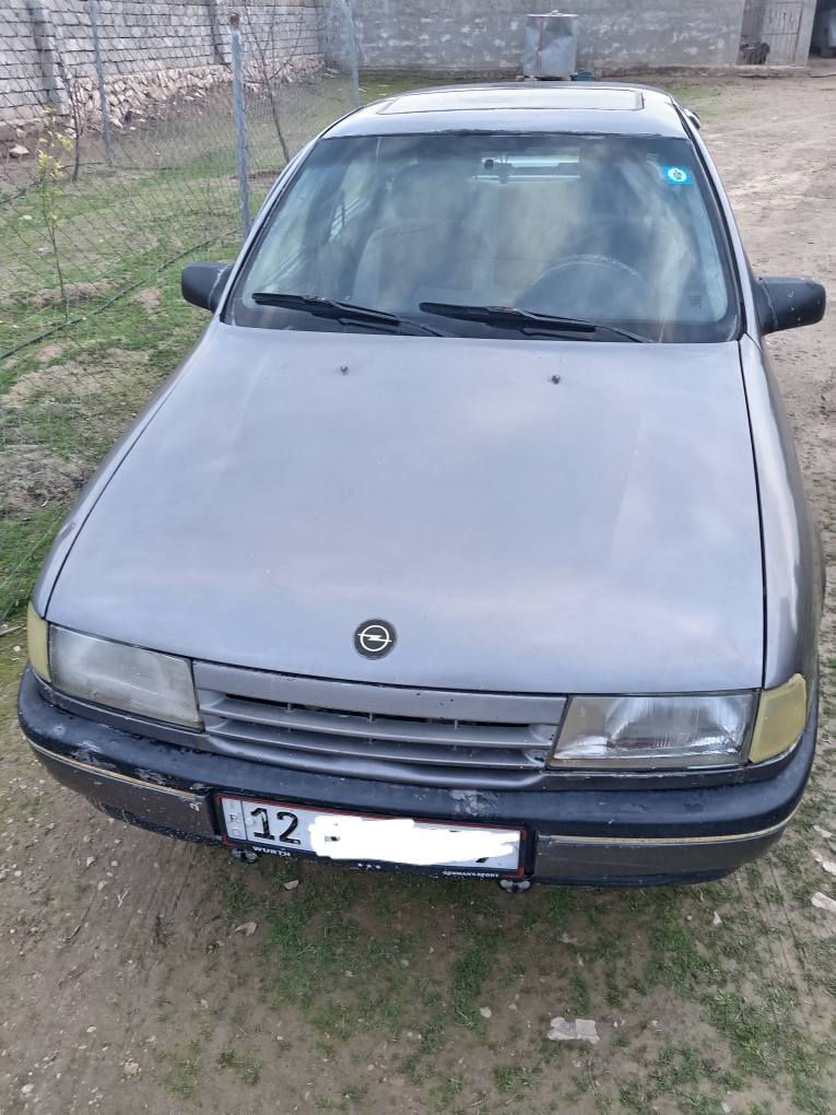 فكترا حجم 20 موديل 1990 رقم دولي سنوية الى 30 كابون إلكتروني تاخذ مصور لحين التحويل صبغ جمالية  ضررها سقوط بلوك عالسقف من جهة السائق وقت التحرير طخم تاير گير ومحرك بحالة جيدة هناك بعض الملاحظات 
السعر 37 وبيها مجال ( شرط التحويل) 

***********
