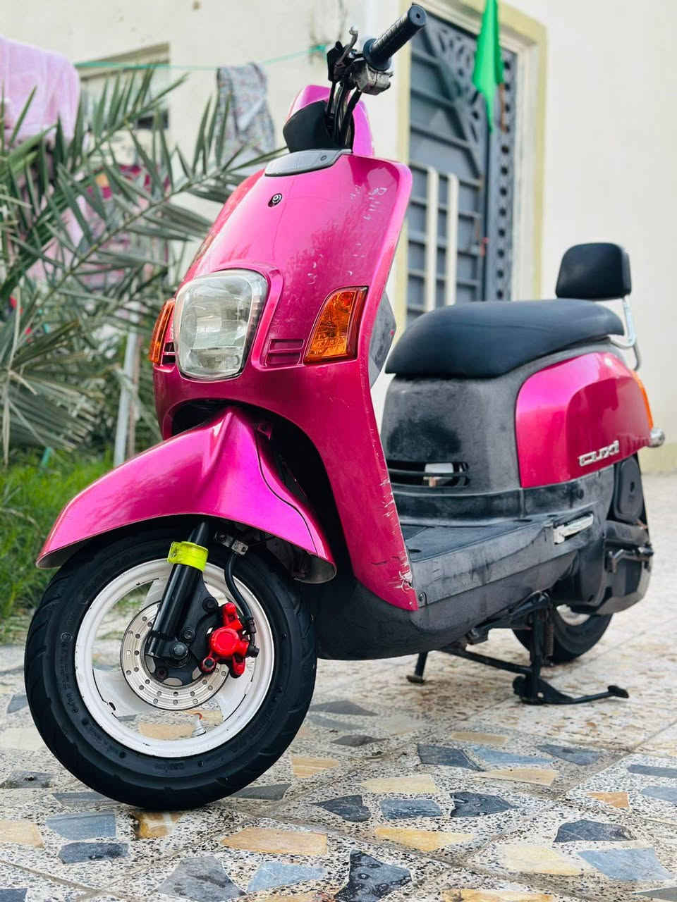 دراجه للبيع حلوه ونظيفه بوليس كفاله عامه والسعر بالخاص شراي يتصل 
***********
