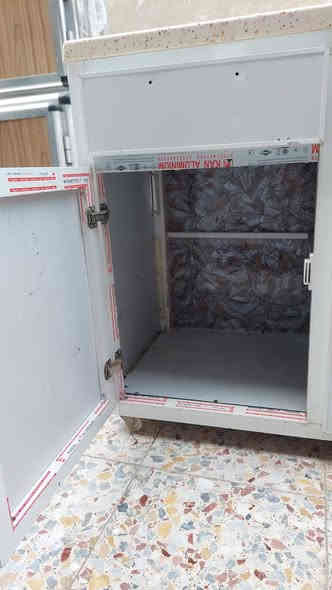 سنك مرمر مترتين السعر 110
سنك احمر حوضين مترتين السعر75
گاونتر المنيوم مترتين4 قطع تعليك وطرح+سنك +محلق كاونتر 
..الطرح مرمر والسنك متر و20 السعر250
گاونتر المنيوم متر ونص السعر125
***********
***********
