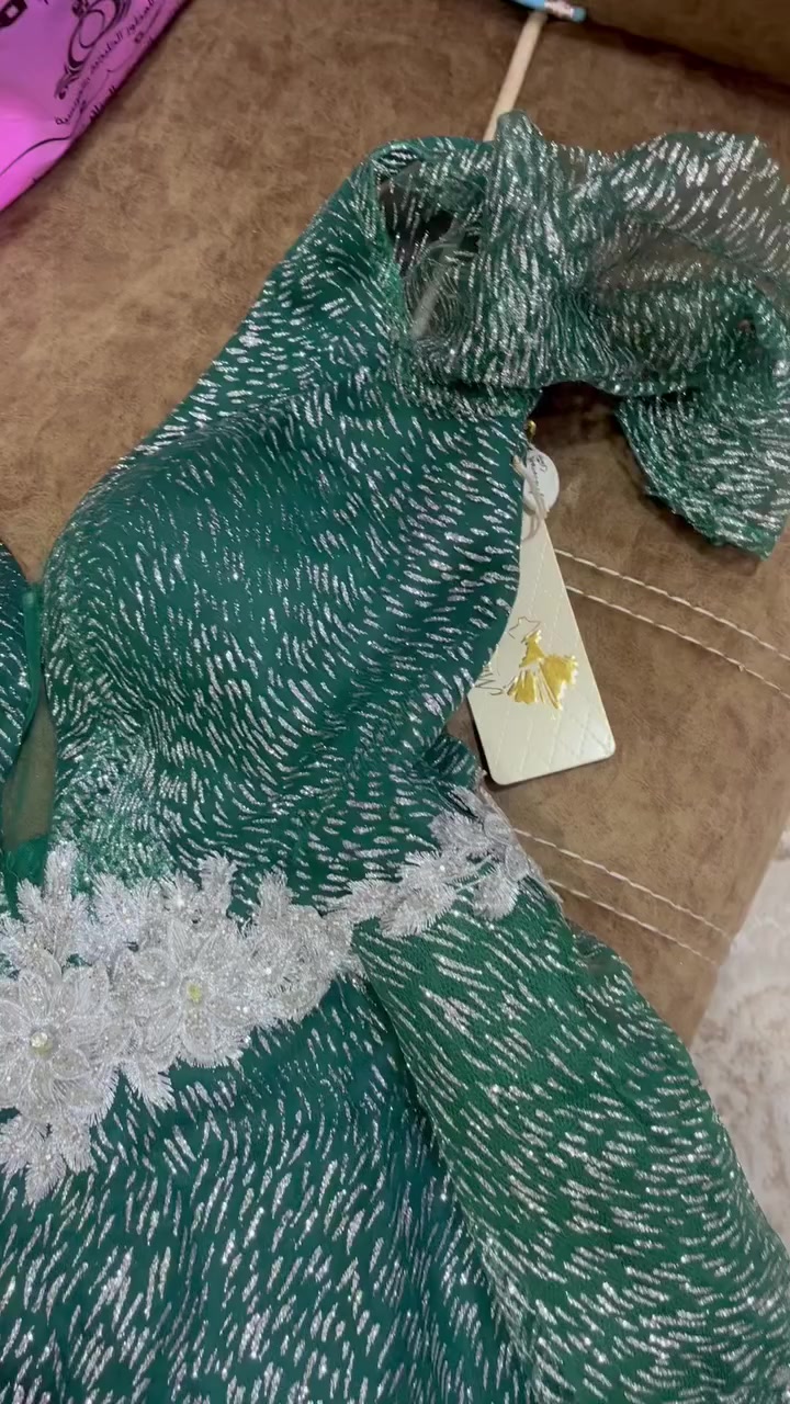 جديد بالليبل يلبس 42/44 اريده ب 50 ماخذته 120 من اربيل ماصار قياسي اذا فستان حلو وقياسي عادي ابادل


**إذا كنت صاحب هذا الإعلان وتريد حذفه لأي سبب، رجاءا أرسل رسالة إلى الدعم الفني**