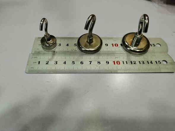 عدة أنواع من مغانط النيوميديوم و المغانط الأخرى، متوفرة لدينا حاليا ،مع وجود خدمة التوصيل للمحافظات كافة، حارث العزاوي *********** فايبر واتساب، بغداد شارع الرشيد ،باب الأغا ،مقابل سوق الصفارين
