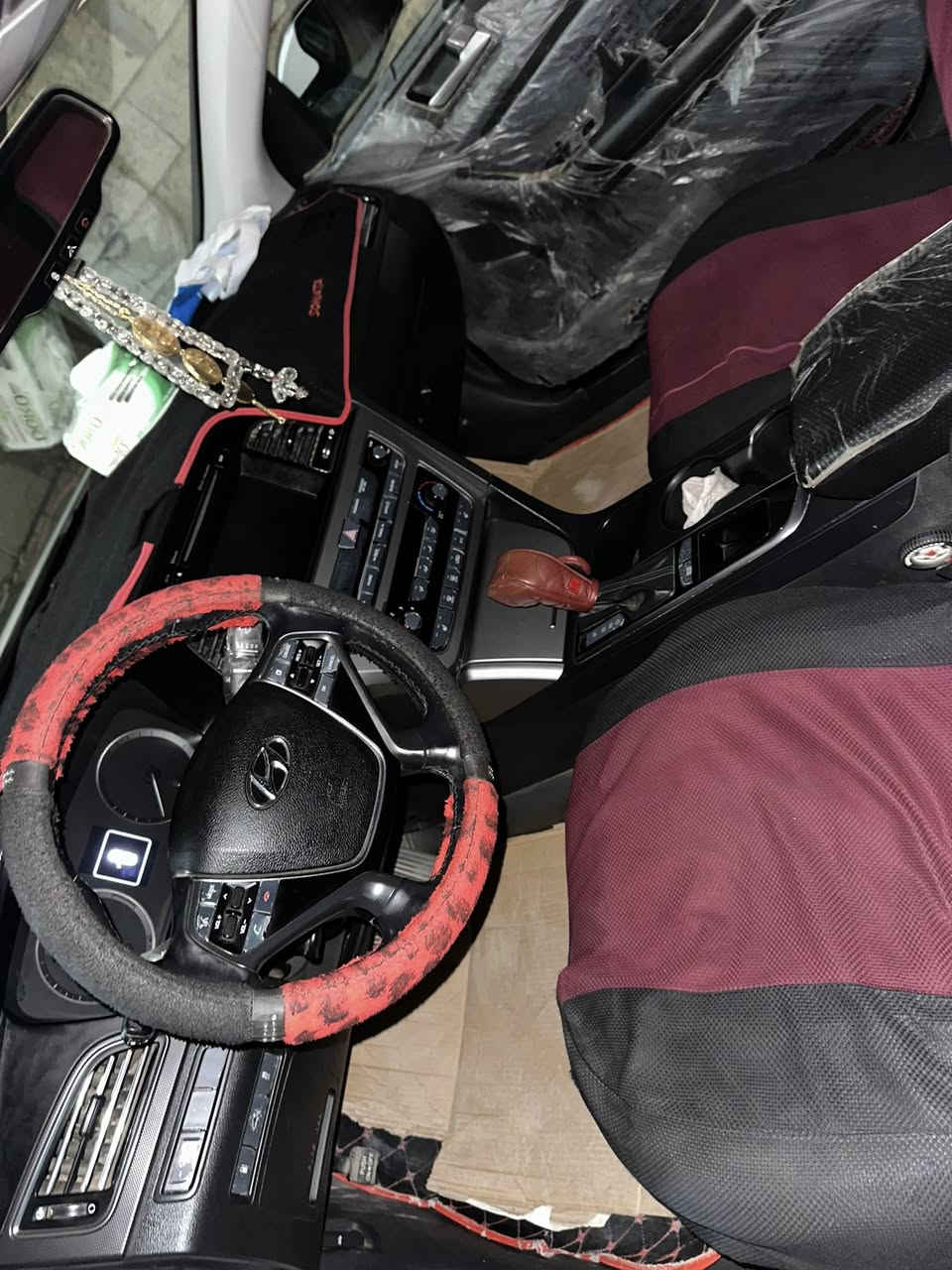 السلام عليكم 

سياره سوناتا مضلع 
مكان صلاح الدين قضاء العلم 
سعر 140 
هاتف
‭0782 488 1538
