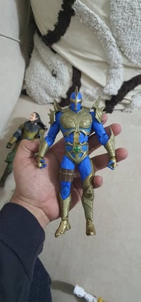 متوفر • قطع فقط • بدون ستاند