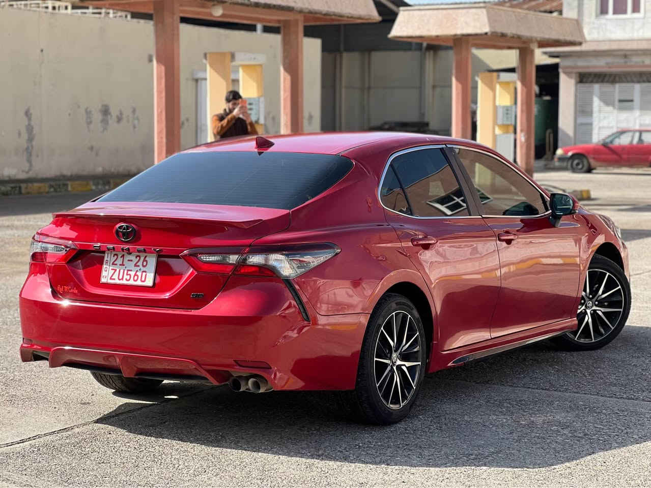 تويوتا كامري 2024 se 
سعر /155 ورقه 
مكان اربيل 📍
مواسفات se 
كوشن جلد 
كوشن كهربائي 
شاشه 
كاميره 
حساس 
رادار 
تحديد سرعه 
تحكم سترين 
ويل كروم 
بعد بيها هواي مواسفات 

 سياره بيها 4 قتع وو قماره سبغ بدون داخلي ✅

مكان اربيل 📍
اتصل رقم *********** أربيل, العراق
