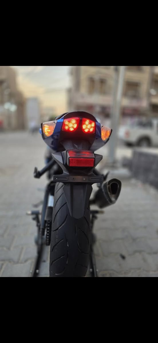 ملاحظه قبل متقره سعر خاص ودراجه انظف قطعه بغداد من ناحية الترتيب والممشه مالته 
جكسر محرك 750 موديل 2015 
دراجه دخول جديد رمبه اكرر رمبه مو مال شارع 
كفاله عامه برغي واحد مابيه نقص النضافة ١٠٠ 
اوراق منفيس ومكاتبه
عليه تزويدات بسيطه 
كزوز ايكرو بو فج 
يدات رياضيه جكسر 
كلاص عمبار رياضي 
لايت زنون علي ناصي 
حجر البيئه بلادي ممشيول 
قبضات برمبو رياضيه 
فجوج برمبو  
عنوان بغداد 
***********
