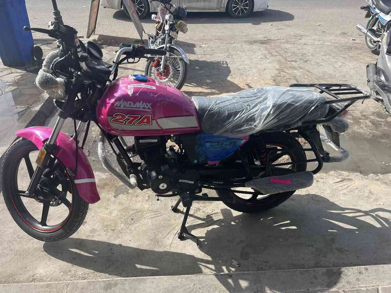 دايون نفخ اوراق مديل2025 مكينه 200 جديده  مابيها اي نقصا وراق سكنر  سعر 1300 مكانه كربلاء رقم ***********
