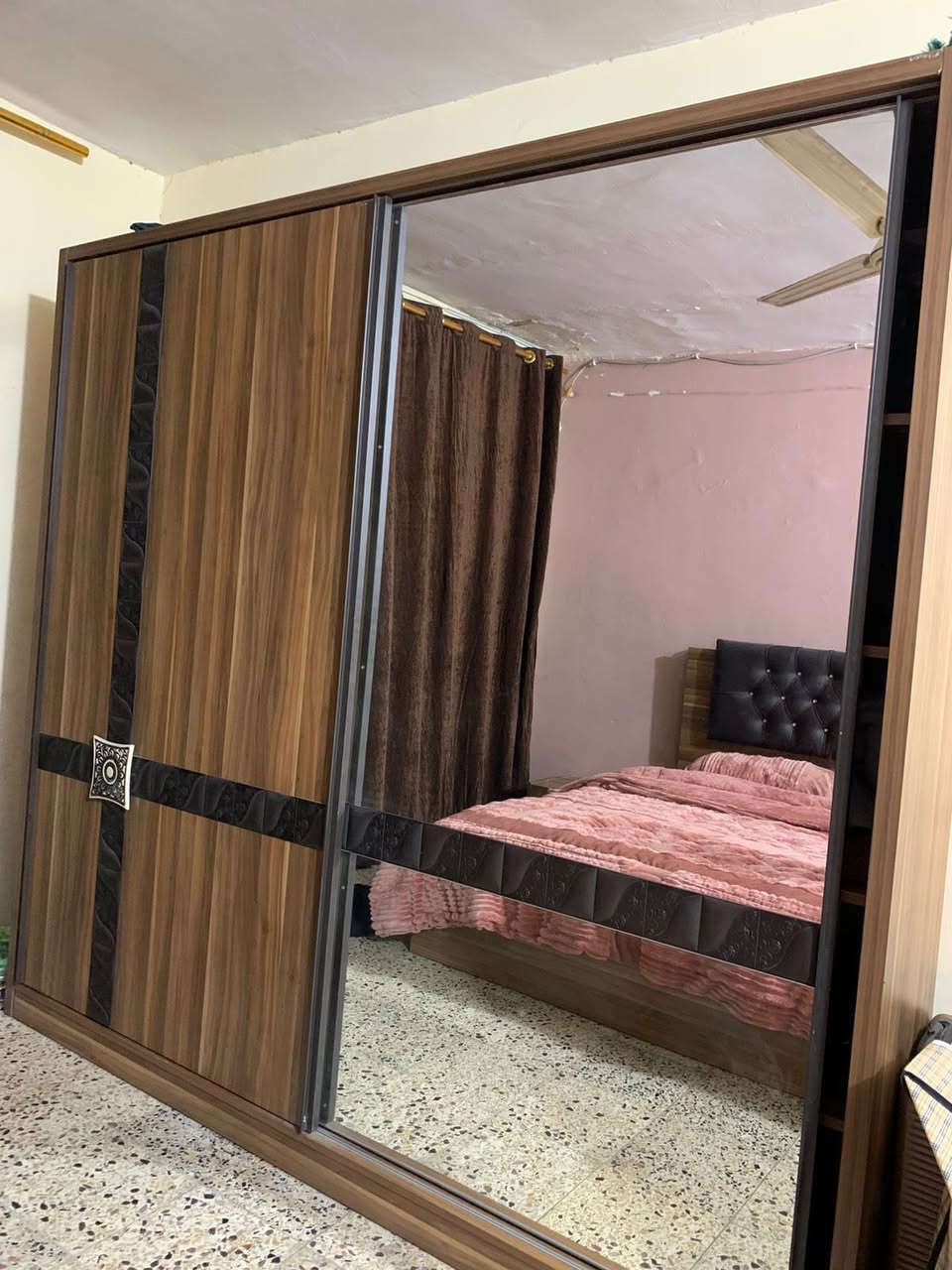 غرفه نوم تركي بابين سلايد السعر400بدون الدوشك للتواصل***********
