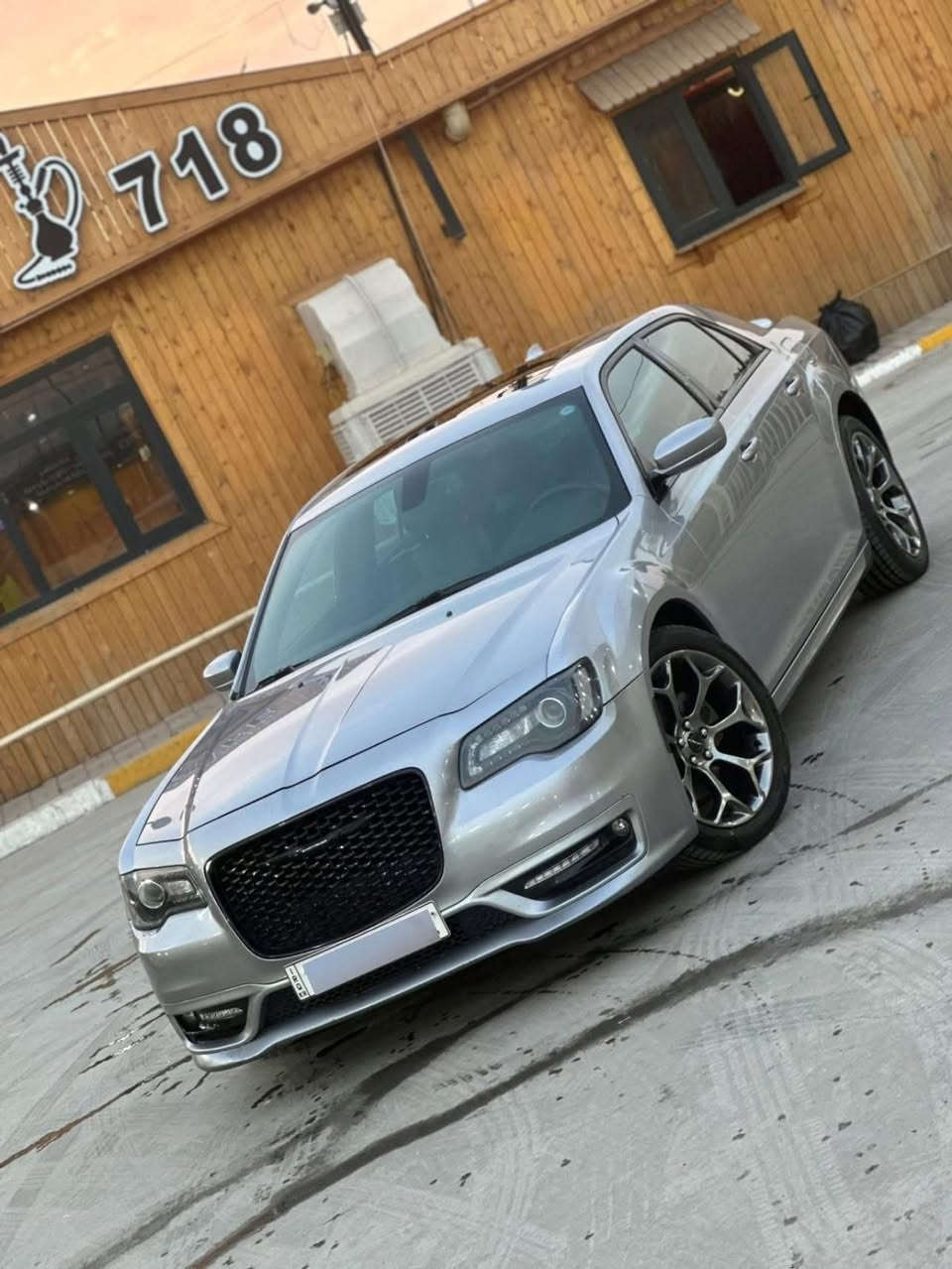 السلام عليكم
اوباما 2018 S كلين تايتل كندي 🇨🇦 السياره حيل جديده وأحلى من الصور  ماشية 63 كفاله عامة من الصبغ والتبديل بيها بس تعديل بارد بالباب الورة السايق  كلش صغير وميبين  اصلا 
المواصفات
 بصمه 
بانوراما  
دبل لحية 
بردة خلفية 
شفتات ستيرن
تشغيل عن بعد 
كشن امامي خلفي تدفئه
تحكمات أستيرن 
مري هيتر 
تبريد قطعتين 
وباقي مواصفات ال S المعروفه رقم  سليمانية باسمي تحويل ثاني يوم 
مكان السياره / بغداد
للاتصال ***********
