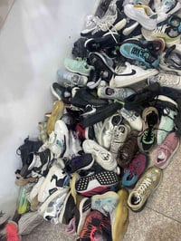 شلعة شلعة قياسات خبط ٣٥ لحد ٤٤ ٤٠ قطعة ب ٤ الاف فقط  بي مضروب وبي نظيف...