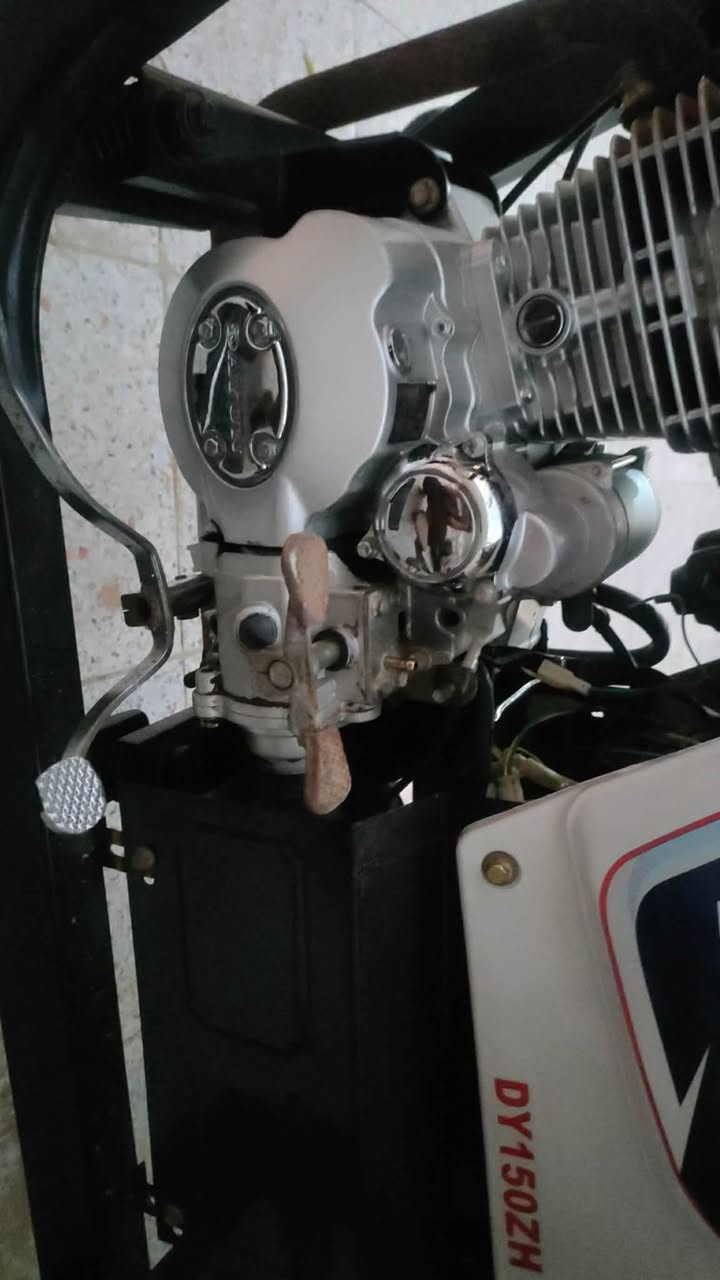 اسلام عليكم ستوته للبيع مديل 22 كفاله عامه ستوته نضيفه مكينه بالكارتون بدي جديد الستوته ما تخسر عليها ربع السعر 2300 وبيها مجال للشراي والما يعجبه يعبر المنشور رحمه على والديكم


**إذا كنت صاحب هذا الإعلان وتريد حذفه لأي سبب، رجاءا أرسل رسالة إلى الدعم الفني**