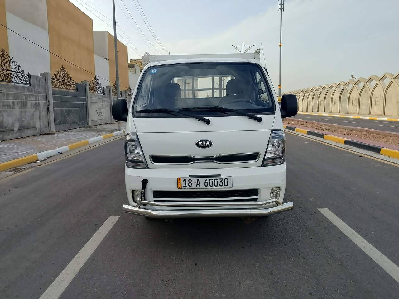 اسلام عليكم كيه فحل للبيع موديل 2021 رقم  بابل  السيارة جديده محور تاير خلفي ماشيه 150 تبريد مكينه جديده سدر تخم تاير بيها بنيد مبدل بدون دواخل مكان السيارة كربلاء المقدسة السعر 150 للستفسار ***********
