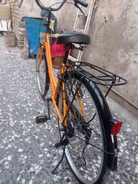 اسلام عليكم حبايب بايسكل للبيع مال رنبه صاره 8 تيام من نزلته من الرنبه لونه مميزه وكلش جديد السعر 120 مكاني حي اور ***********
