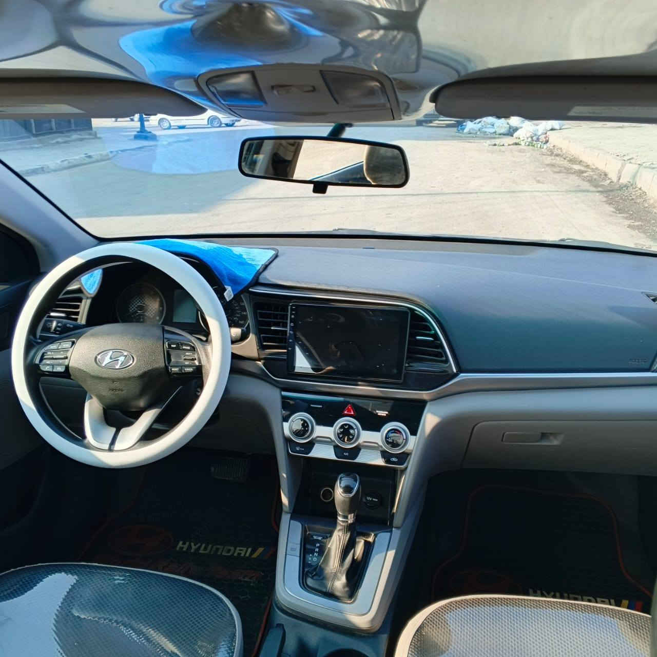 يالله للبيع انتره 2019 بغداد  بسمي محرك 2000 دوش على وضع شركه كله بلاديه  امريكي حادثه قبق صندوك  وبيه جاملغ أمامي كلير فقط سياره ماشيه  78  بيه منضومه زنون  السعر  128  فقط اتصال   ***********
