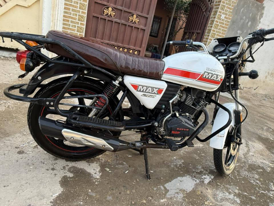 دايون نفخ موديل 22 للبيع ،مكاني الحلة بالمركز ، الدراجة اوراق اصولي بأسمي ، مسوي بيها حادث بسيط ومصلح مثل ما موضح بالصورة ، عارضها بمليون وبيها مجال بسيط مال الجية ،الشاطي ما مكصوص وملحوم بس متدني شوية ومعدلة ومقوة بمعجون 
***********
