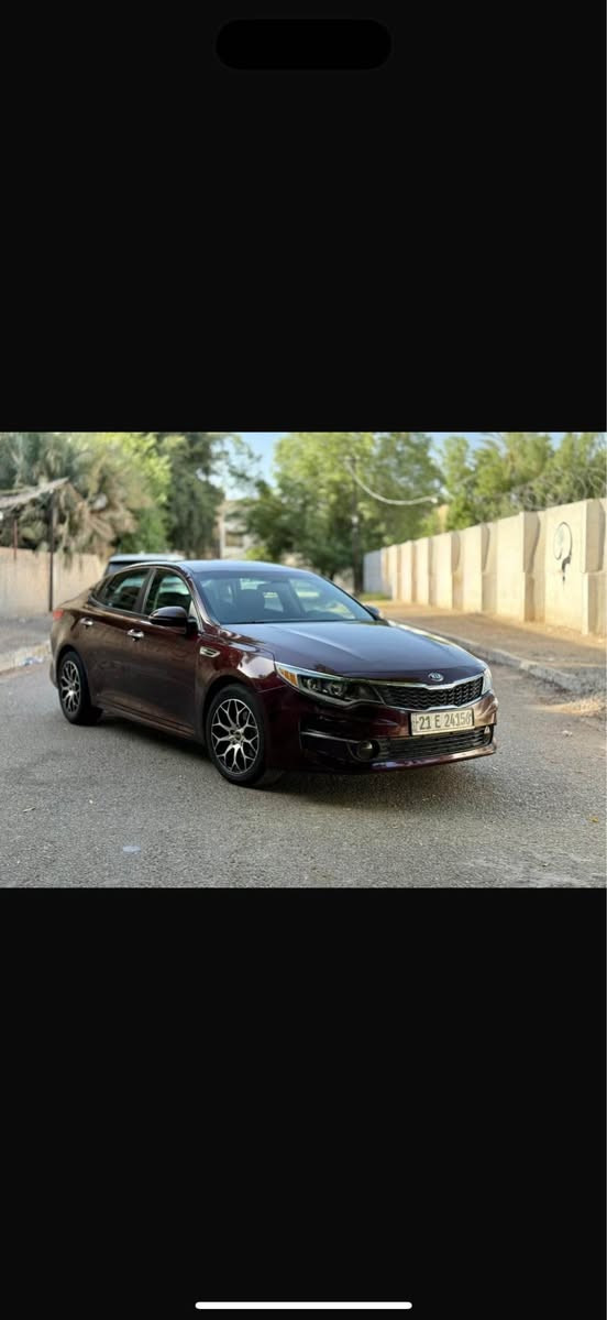 السلام عليكم كيا اوبتما وارد امريكي حادث فقط بنيد بدون دواخل محرك 2400 مواصفات اعتياديه 
شاشه جبيره 
فول تحكم استيرن
انظمه قياده 
شاشه اعطال 
منافذ شحن 
وباقي المواصفات الاعاديه 
كير محرك كفاله صدر امامي خلفي تايرات جدد رقم شمالي ب اسمي تحويل فقط السعر ١٢٠ وبيهه مجال حك جيتك *********** مكان السياره بغداد صليخ بغداد, العراق

