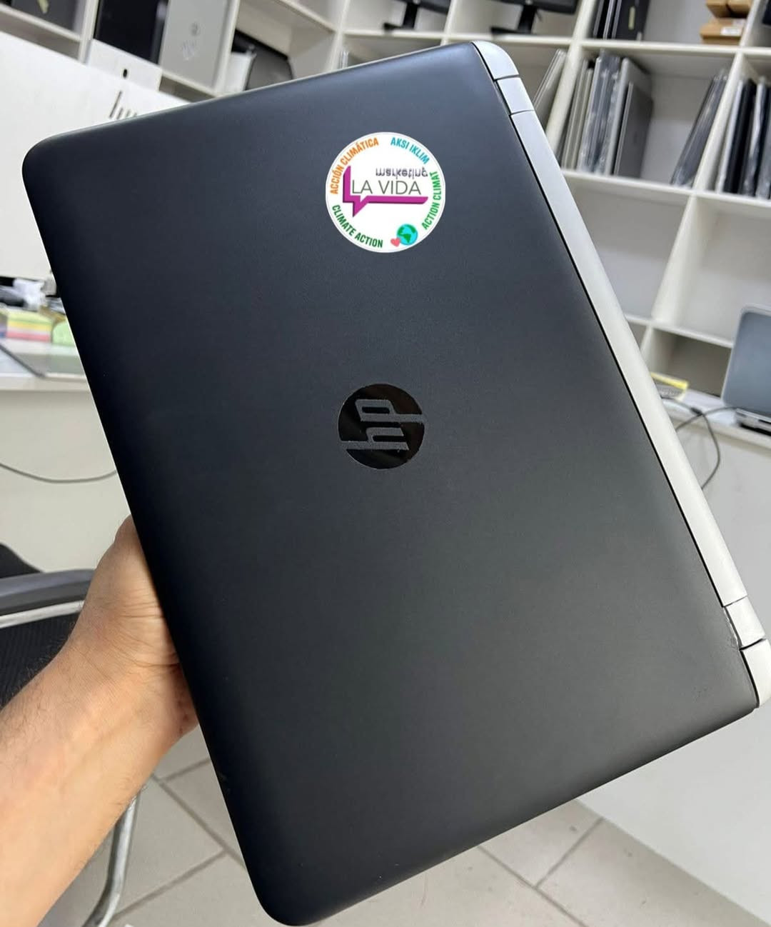 لابتوبHp بحاله الجديد تماما📦🔥#فقط_195_دينار 🔥 

مواصفات الجهاز :

 Hp 
 Core  i7  gen 6
 Ssd 256 GB 
 Ram 8 GB  

📍 ويندوز 11 برو 
📍 الشاشه 15.6 فائقه الدقه

📌 بسعر فقط 195 دينار واصل لبيتك ومكفول واغراضه كامله جديدة 🔥🔥


**إذا كنت صاحب هذا الإعلان وتريد حذفه لأي سبب، رجاءا أرسل رسالة إلى الدعم الفني**