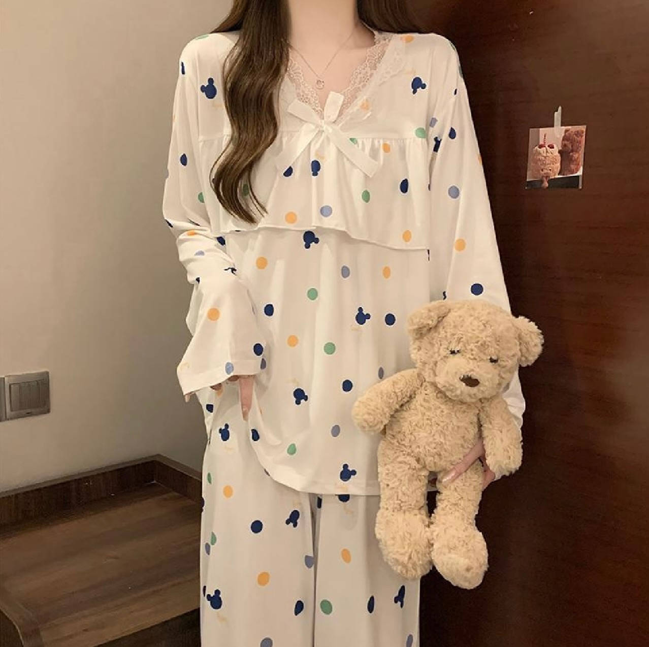 بجامة نسائية منقشة اللون ابيض 🤍

السعر ٩ الاف

متوفر لدينا نظام الجملة والمفرد باسعار مناسبة 

لأنكِ تستحقين الدلال 💕

#بجايم #انوثة #اناقة #explore


**إذا كنت صاحب هذا الإعلان وتريد حذفه لأي سبب، رجاءا أرسل رسالة إلى الدعم الفني**