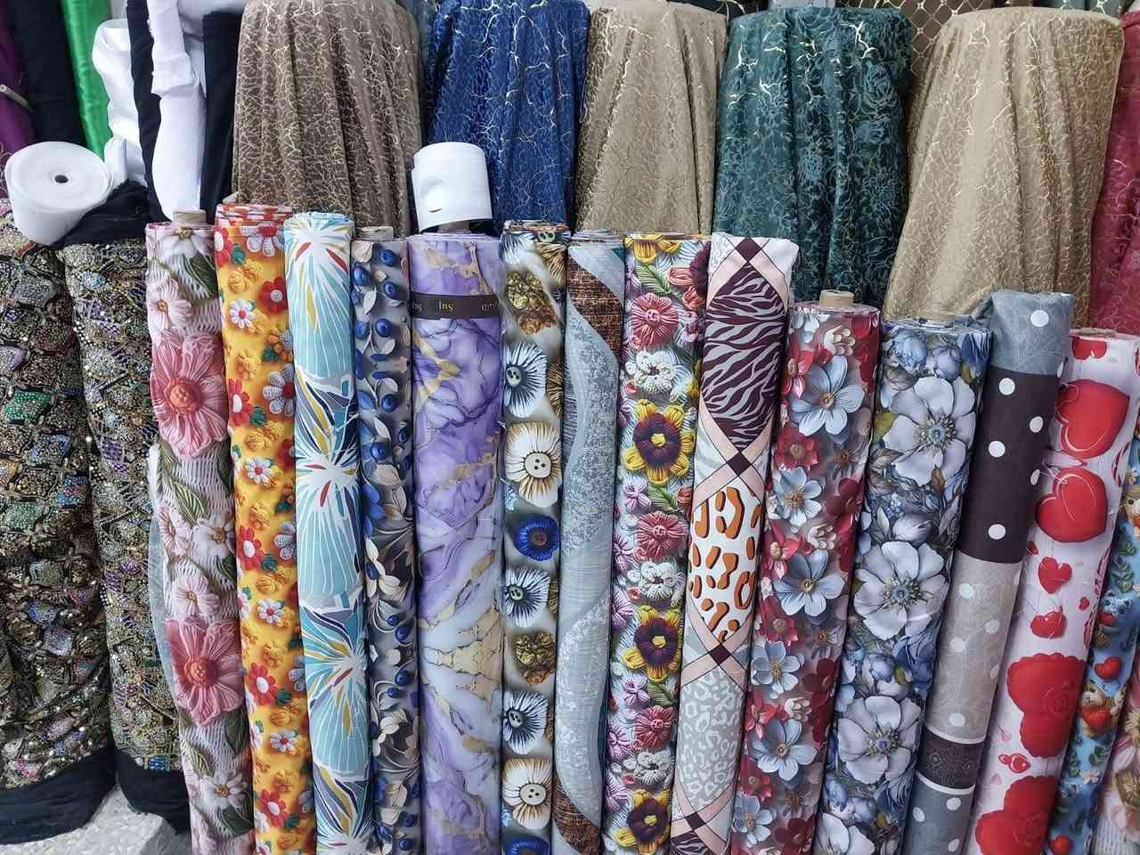 خياطه فرشات حسب الطلب والقياس وجوه منادل ومخاد وبردات 
يوجد توصيل داخل هيت


**إذا كنت صاحب هذا الإعلان وتريد حذفه لأي سبب، رجاءا أرسل رسالة إلى الدعم الفني**