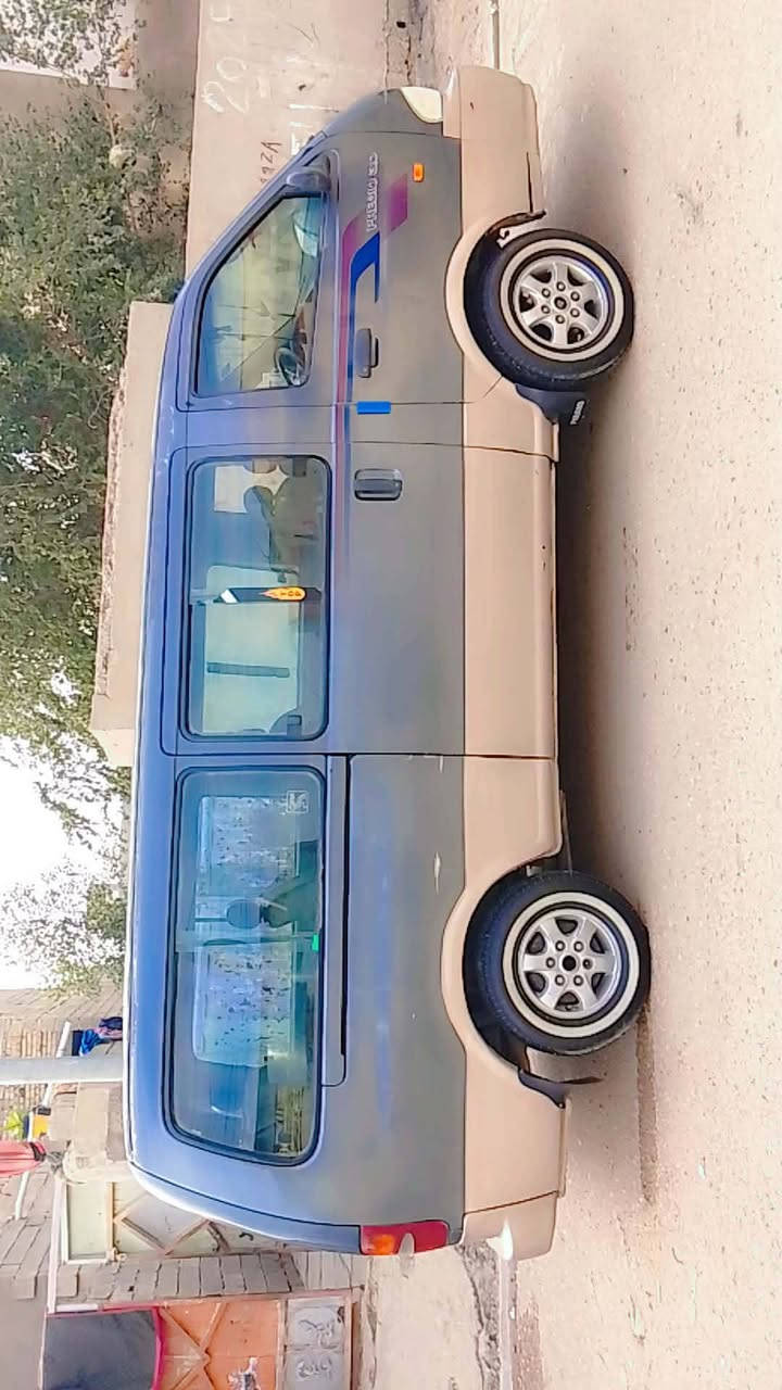 كيا بريجو موديل 2003 مصبوغة عام للجمالية كفالة عامة رقم بغداد
مكان السيارة المعامل الحسينية 
السعر . 95 وبيها مجال 
للاستفسار الاتصال على الرقم ‏‪0771 695 6118‬‏
