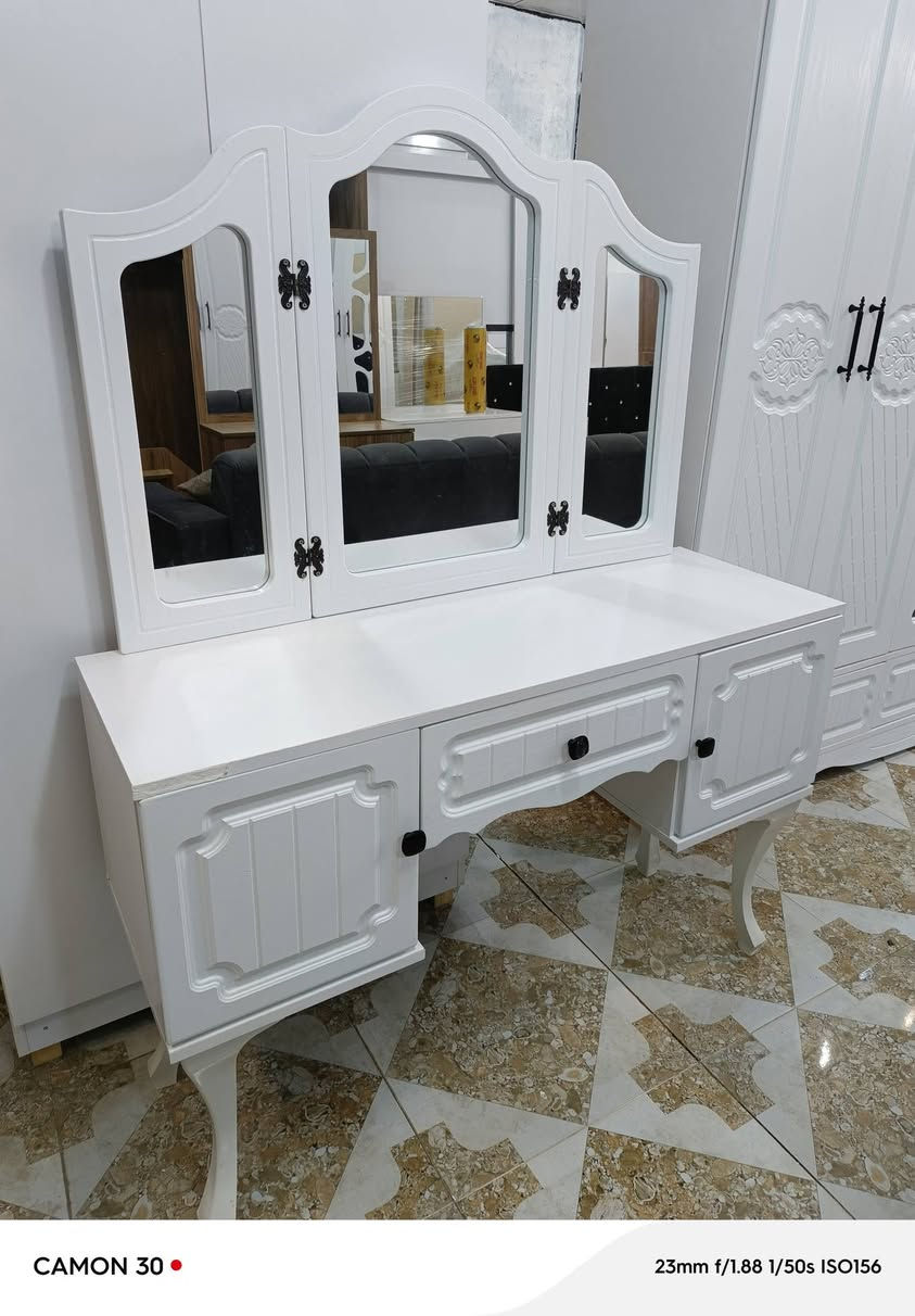 ناونيشان/سليماني/كانيسپيكه/پيشانگاي مه ليك

👉سعري/٧٥٠  هه زار 

تاقم نوستني توركي/٦  پارجه  به دؤشه كه وه

موادي بالام پريس/درگا/  ره نگي  سپي 

قياسي سيسه م /١٨٠  به/٢  مه تر

زؤر تازه يه نموونه يه له جوانيا مالي دؤسته 

هه ربه ريزي خوازياره ئه تواني په يوه نديمان پيوه بكات

گه ياندنيشمان هه يه بؤ سه ر جه م شاره كان 

***********  viber
