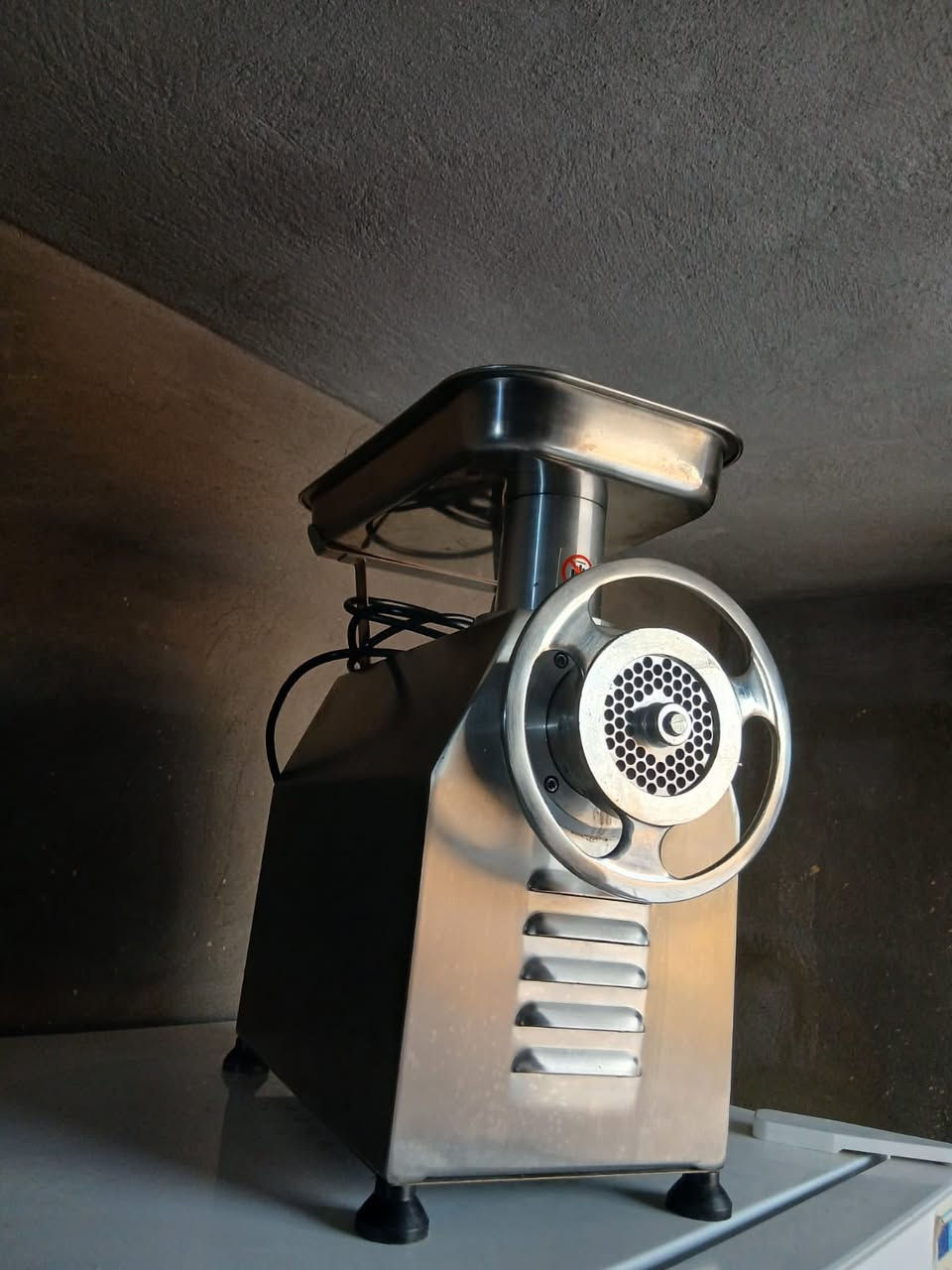 سلام عليكم اخوان مكينه ثرم نوعية جيده جداً استخدام مرتين وعزل المطعم السعر 400 وبيها مجال المكان بغداد الأمين الثانيه يوجد توصيل استفسار اكثر ***********
