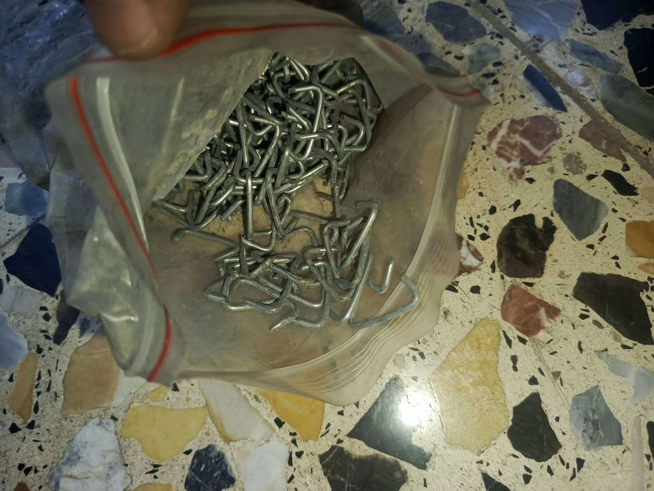 السلام عليكم اخوان كوز متك الشباب 😂😂😂 
اخوان غراض للبيع ملاحضة ابيع شلع ابيع شلع
1شبجه سوده 2 جهاز مال صبغ كهرباء 3كوسرة بولش كهرباء 4 هورنات 4 قطع وياهن صفاره 5 صوندات 6 اشاره بنيد  7 سهم ابيض 8 كب استدات 31 كب 9 زنون 3 قطع بلجيس 10 ابلوجكترات 5 نوعيات شغالات كلهن 11 ابلوجكتر فحل 4قطع زوجين شغالات  12 جكات 3 قطع 13 ويل اسبانه 3 قطع 14 ماسحات 3 قطع 15 هووك2 قطعتين 16 شمسية 17 شيال مال درع امامي زوج تفصال اثخن راصطة وقطعه ابلادية هنة وبراغيهن واشراتهن 18 زارية مال باتري  19 صوندة فارة غسل 20 متر شرط اصليه 21 دوشمة كشنات جديدة 22 استدات 13 عددهن 30 او اكثر كامل استد ونت 23 اكلوبات عددهن 20 كلهن جدد وسيت اكلوب بعدة بلكارتونة  قفايص وكلبسات علاكه كاملة بيهن بل 50 جيس اسف علئ  الاطاله اخوان ابيعهن شلع قيمهن كلهن واني بخدمتك اضافة الئ اكلبس كشنات وياهن كيلو كامل مكاني بغداد الحبيبيه هاذة رقمي *********** واتساب متوفر قيمهن وتعال اخذهن
