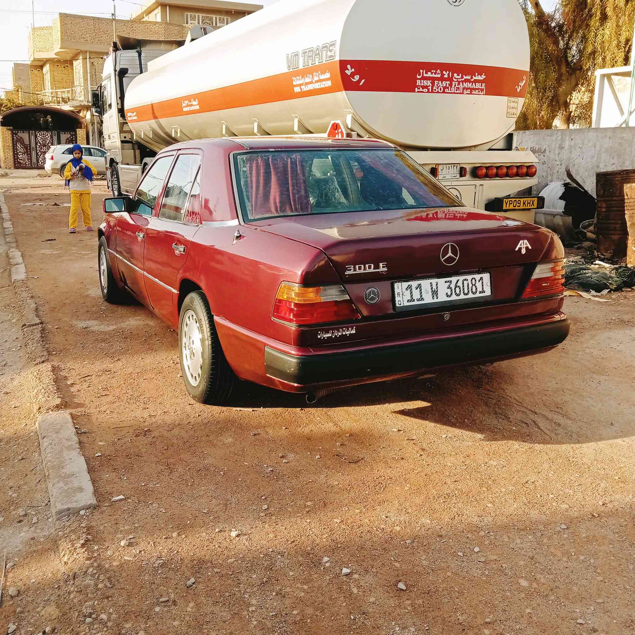 السلام عليكم
مارسدس دب موديل 87  مكينه بطه 2500 مصبوغه عام جماليه دواخل جدد قواعد سليمه رقم بغداد انكليزي سنويه لغايه 2029 سياره جاهزه ونضيفه كلش / السعر 60 $  وبيهه مجال العنوان واسط كوت ***********
