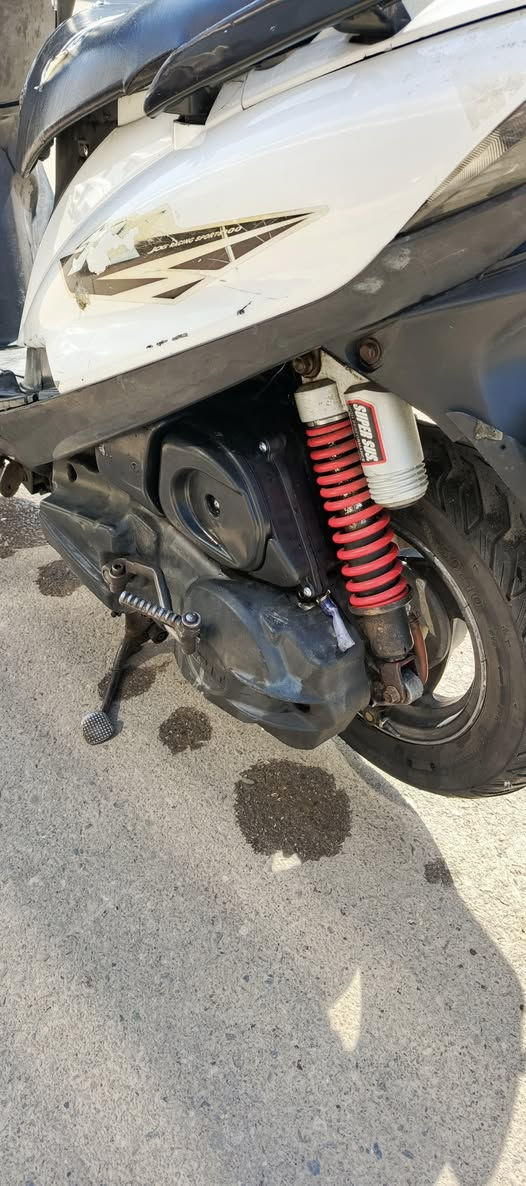 اسلام عليكم مطور ماكس 140 فحل جديد لوك لون ابيض بريك امامي هدرليك كامل كلو شغال محرك شرط مامفتوح فقط قبق هندر مفتوح كامل كلو شغال ال بيع السعر 500  وبي مجال ***********
