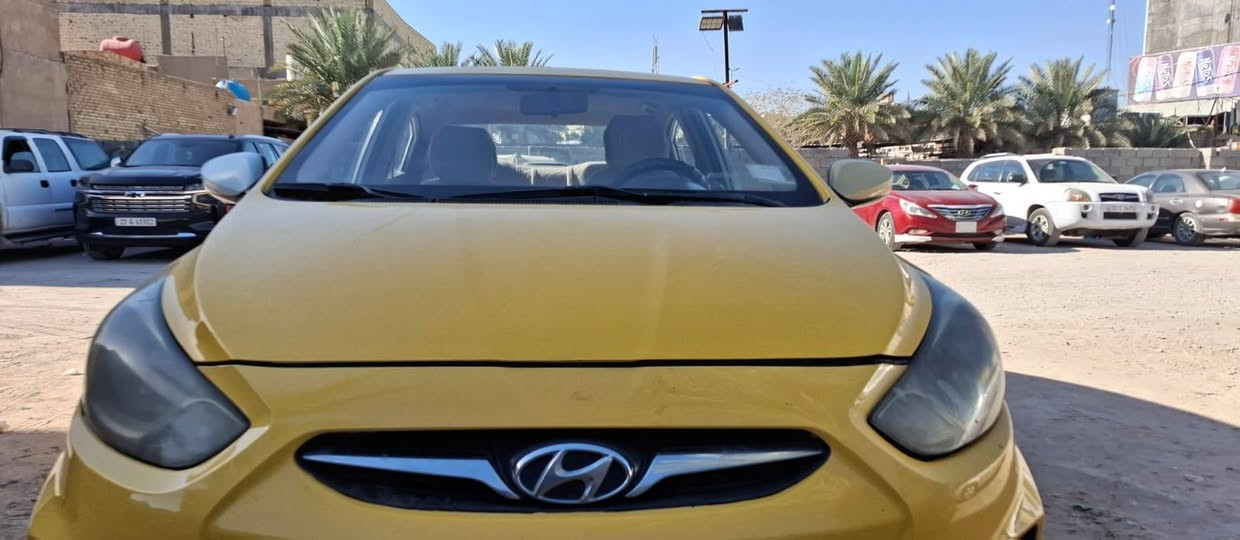 السلام عليكم اعيد النشر بسبب الوعود الكاذبه اكسنت موديل 2013 مكفوله محرك وكير جديد حاويه سياره نظيفه مشروع وطني سعره85وبيه مجال بيع مستعجل مكاني ديوانيه رقم الهاتف ***********
