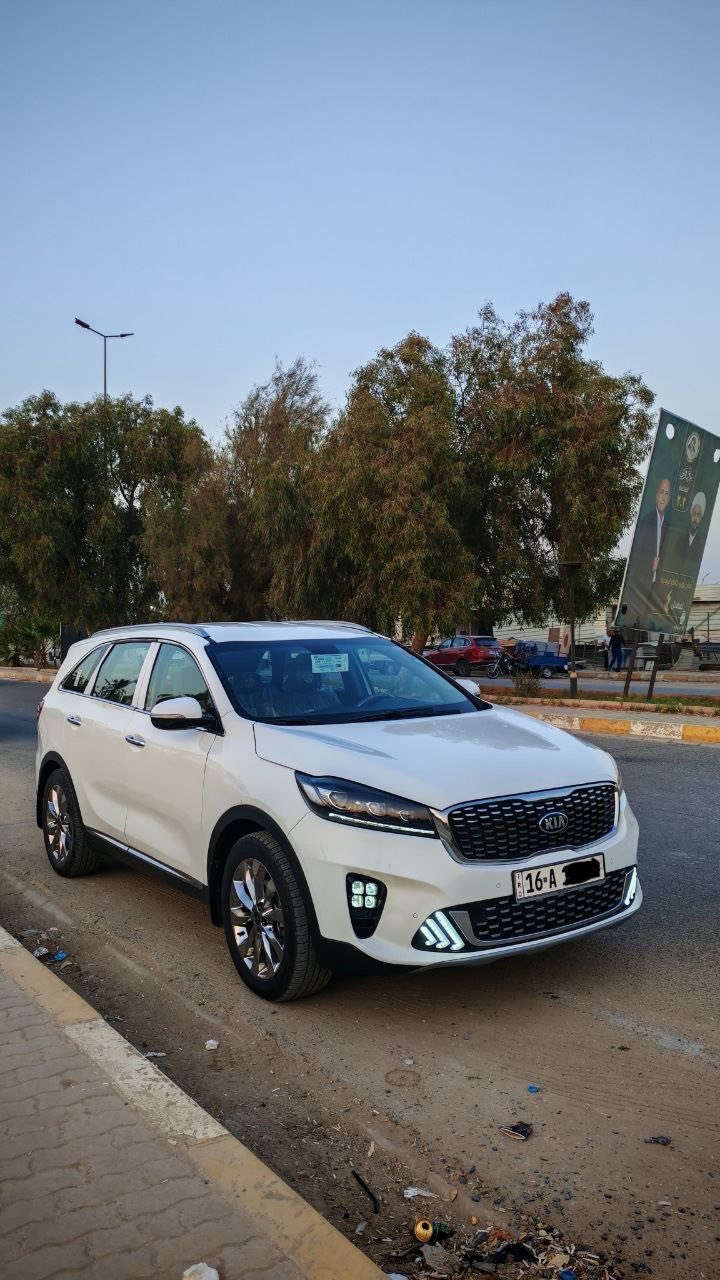 السلام عليكم سورنتو  خليجي موديل 2019 شكل 2020 ماشيه 99الف حقيقي السيارة بأسمنا رقم قادسية السياره بيها باب الصدر صبغ وشويه بارد بالجاملغ فقط السياره جديده مكينه 6سلندر مكينه وگير مكفولات
مواصفات السيارت
بصمة 
كشنات الأمامي اثنينهن كهرباء
شاشة تدعم ابل كاربلي 
تبريد 3قطع
جنطة كهربائية 
حساسات امامية 
حساسات خلفية
لدات امامية
لد خلفي 
شحن لاسلكي
منافذ UPS
وبعد بيها مواصفات 
السياره مكانها الديوانية ترهم مراوس حسب القناعة غير متواجد على الفيس للاستفسار الاتصال ‭0772 825 1241‬
