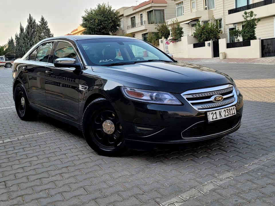 السلام عليكم
فورد تورس LIMITED  2011 رقم سليمانيه 
كفاله عامه من الضربه والصبغ والتبديل
مكينة 6 سلندر
حجم المكينه 3.500
كير تبريد خير من الله
داخل اسود 
سبع ألوان
مواصفات اللمتد معروفه  انارة ترحيب وهيتر مري 
وكشن كهرباء خزن  
وشفتات ستيرن 
وتحكمات ستيرن
 وباقي مواصفاتها معروفه
السياره كلش حلوه وبالعافيه على الياخذها
للاستفسار  ***********
