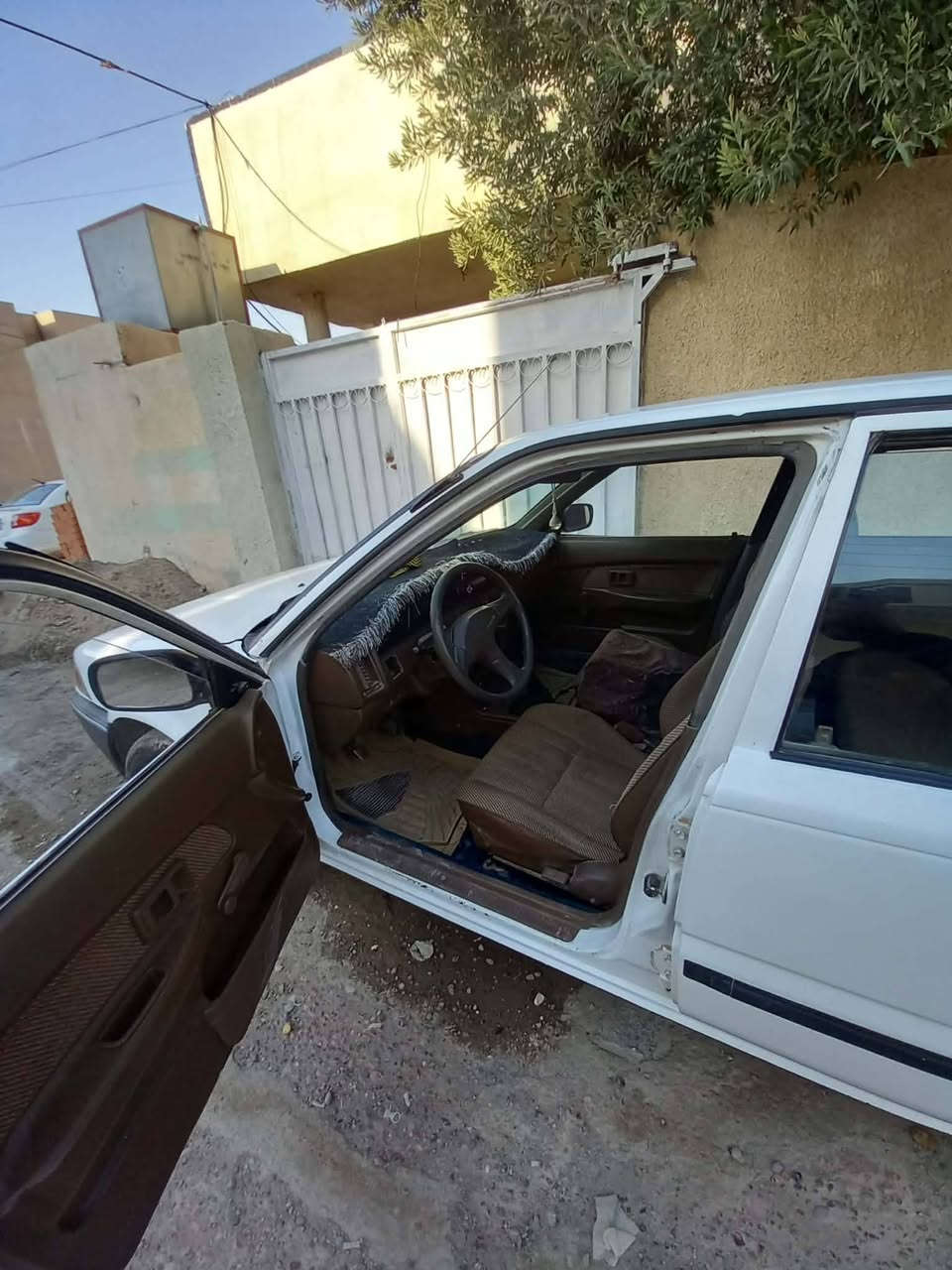 السلام عليكم
كورلا
موديل 1990
سياره بلاديه بدون صبغ 
 احله من الصور
كير مكينه شرط
رقم جديد دولي ثاني يوم التحويل
كهربايات شغاله من البكلايت للايت
صدر جديد تايرات تخم جديد
ربع ما تصرف عليها
السعر 50 وبيه مجال حك الجيه
اي ستفسار تصل ***********
