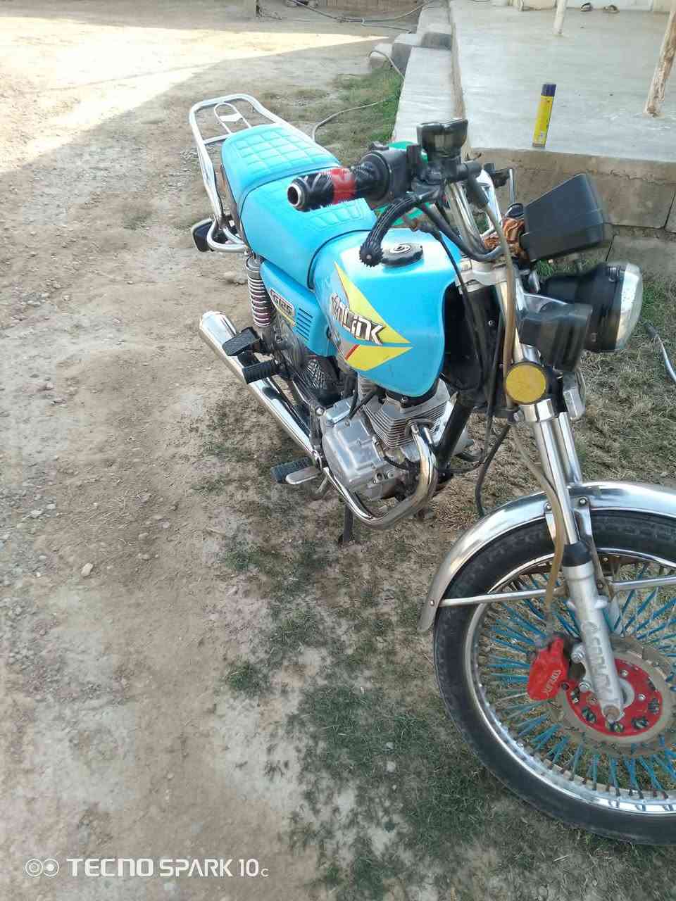 سلام وعليكم دراجه لبيع تايكر موديل 24  نضافه خير من الله مكان دلي عباس سعر 500 وبي مجال قليل 
***********
